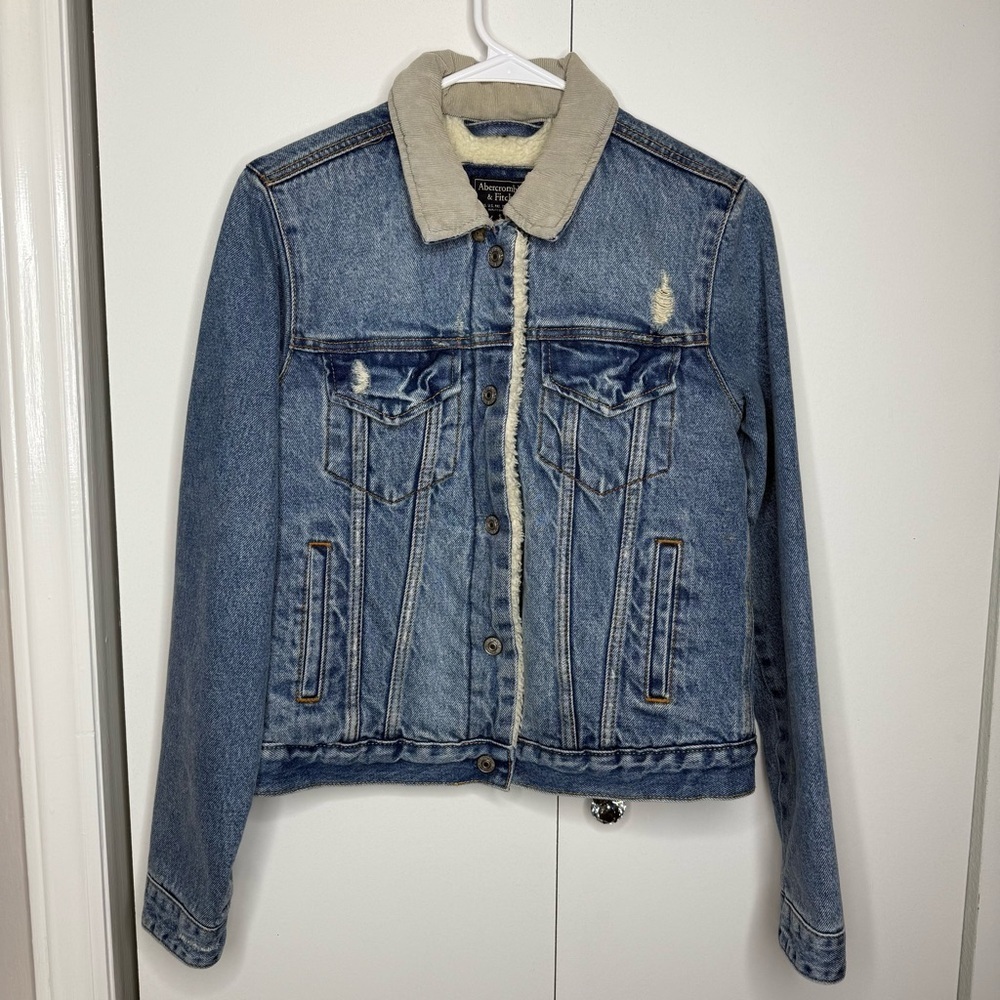 Abercrombie & Fitch Blue Jean Barn Jacket with Fur Collar - Small